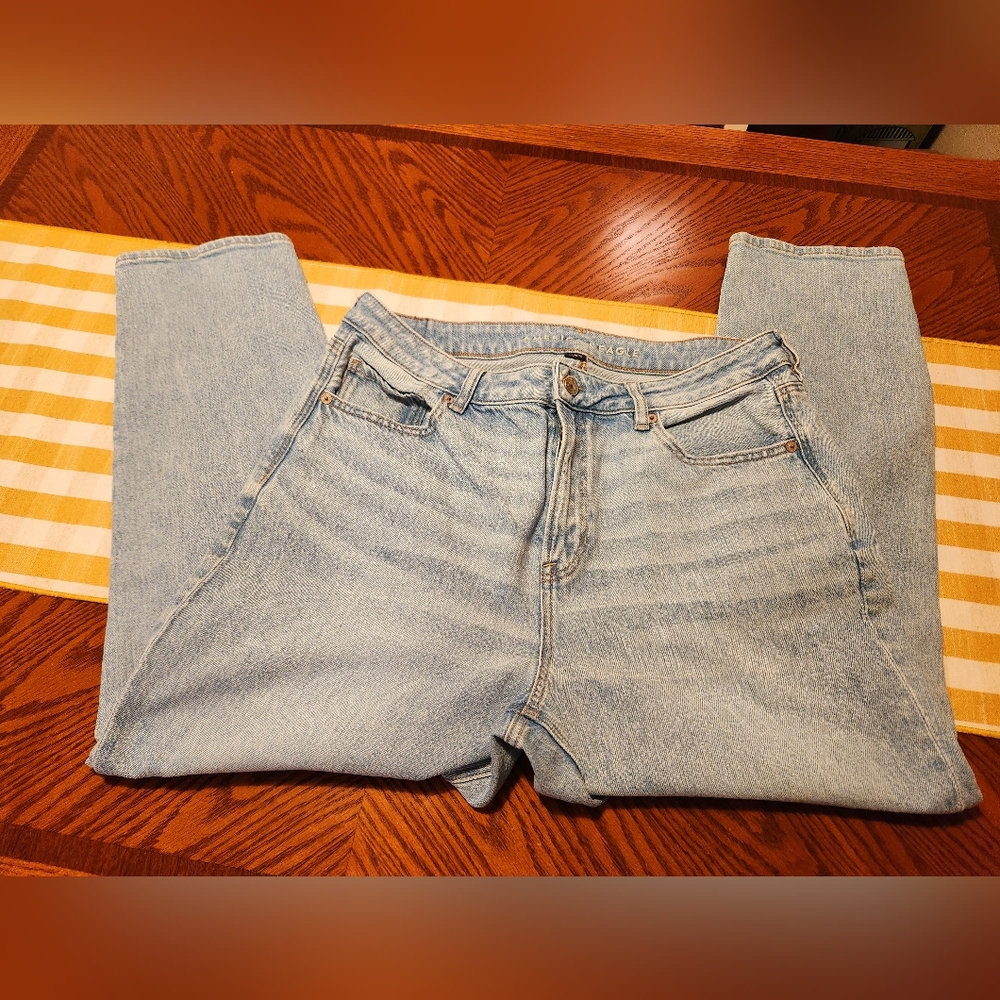 American Eagle mom jeans